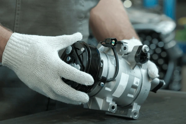 SIGNS YOUR CAR NEEDS A NEW AC COMPRESSOR